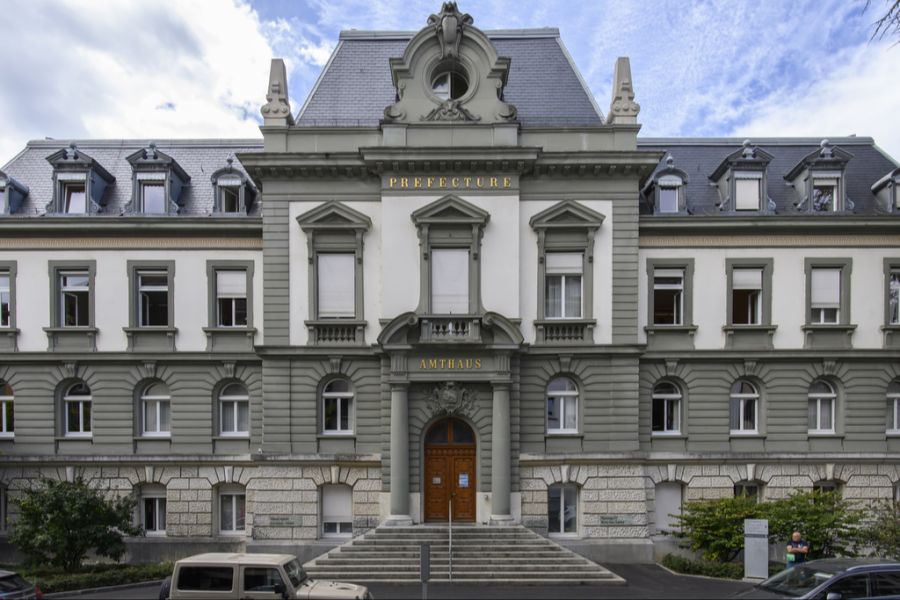 Menschenhandel Paar Sexarbeiterinnen Ausland