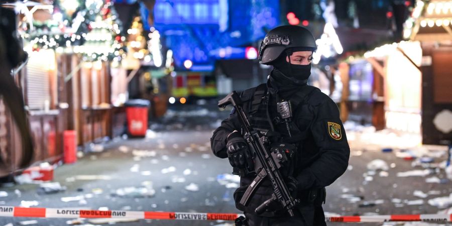 Nach dem Anschlag auf dem Magdeburger Weihnachtsmarkt soll ein Gutachten zum Täter in Auftrag gegeben werden. (Archivbild)