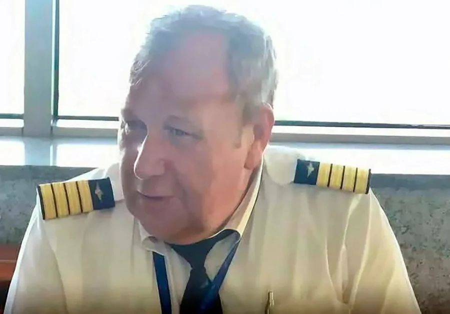 Pilot Igor Kshnyakin kämpfte bis zuletzt um die Kontrolle über das schwer beschädigte Flugzeug und bewiese aussergewöhnlichen Mut.