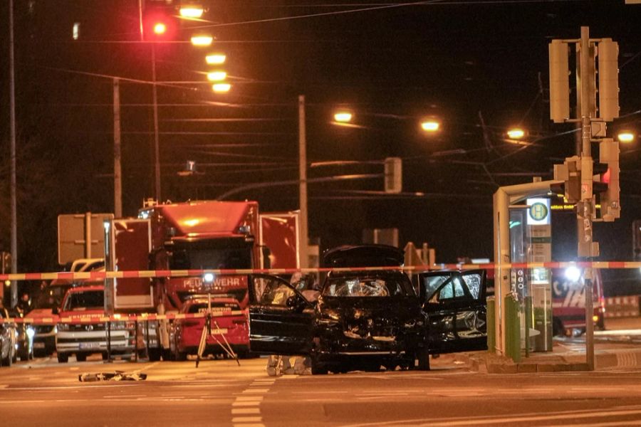 weihnachtsmarkt magdeburg auto