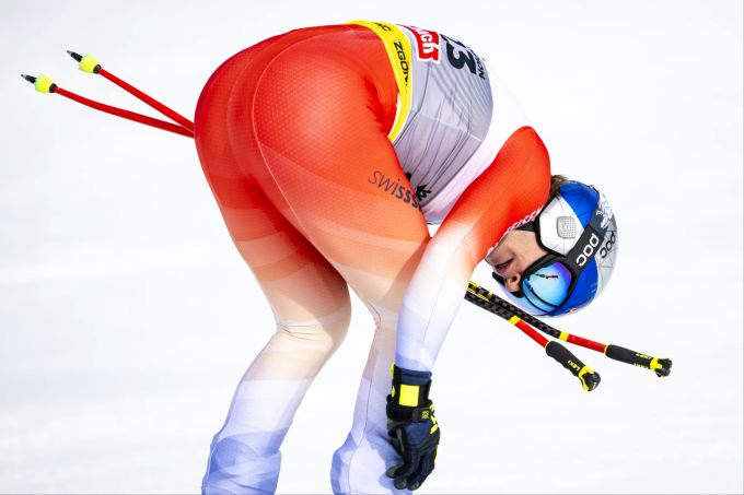 Marco Odermatt ist nach seiner Fahrt bei der WM-Abfahrt sichtlich enttäuscht. Marco Odermatt