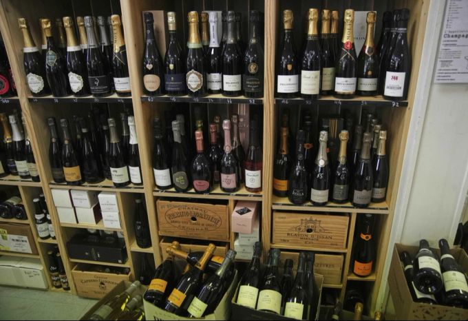 Champagner könnte in den USA bald mit exorbitanten Zöllen belegt sein. (Symbolbild) Champagner USA