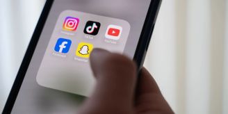 Laut Umfrage - Mehrheit wünscht sich Kontrolle in sozialen Medien Laut Umfrage - Mehrheit wünscht sich Kontrolle in sozialen Medien