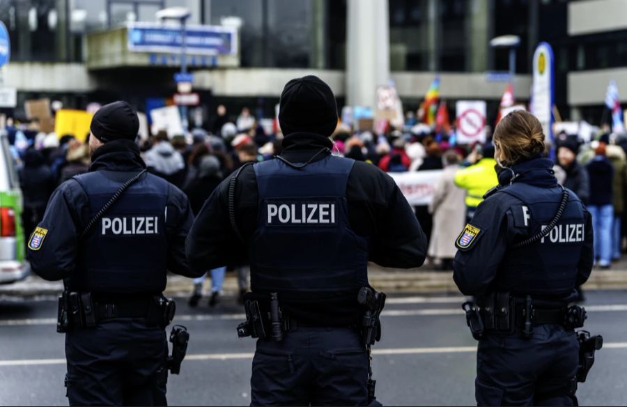 Polizei Demo Deutschland