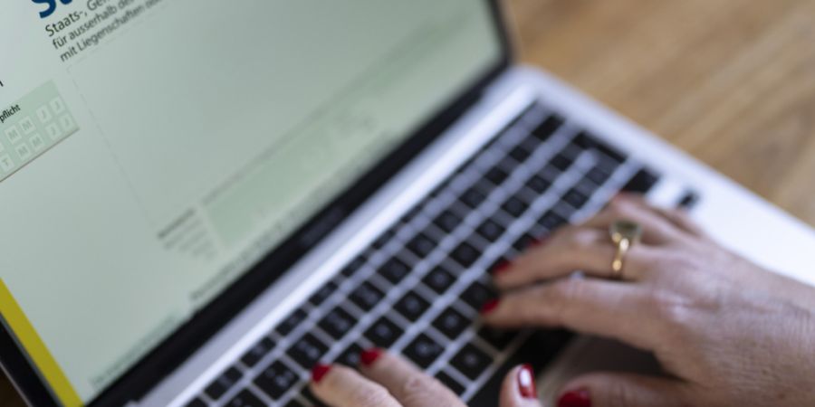Wenn der Kanton ein unerwartet hohes Plus verbucht, sollen die Steuerpflichtigen weniger bezahlen müssen. Dies forderte die «Steuerrabatt-Initiative». Der Regierungsrat hält dies für...