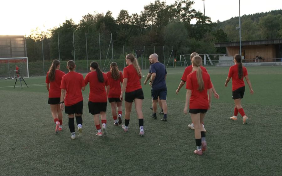 Für den Aargauer Fussballerband ist Nähe-Distanz ein wichtiges Thema.