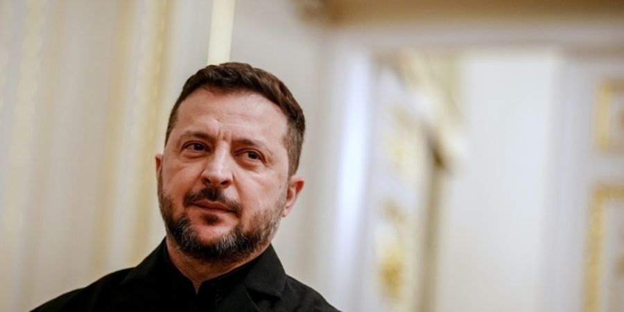 ARCHIV - Wolodymyr Selenskyj, Präsident der Ukraine, erwartet den Bundeskanzler im Präsidentenpalast in der ukrainischen Hauptstadt Kiew. Foto: Kay Nietfeld/dpa