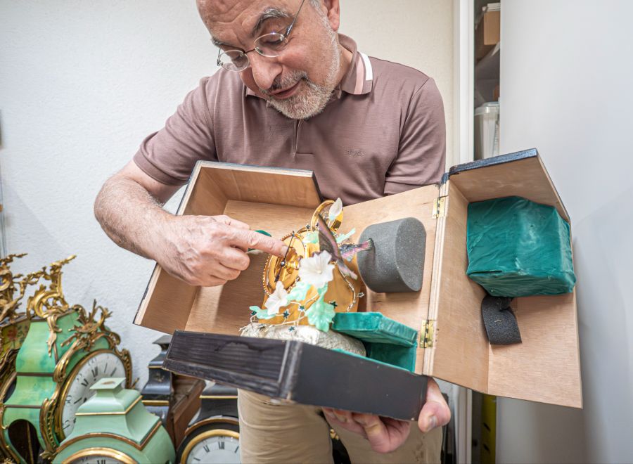 Frank Jutzi mit einer seiner Eigenkreationen