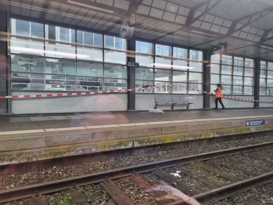 Riesige Verwüstung am Bahnhof Aarau.