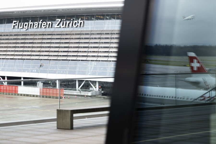 Grund dafür: Ein Stromausfall legte eine Gepäcksortiermaschine lahm.