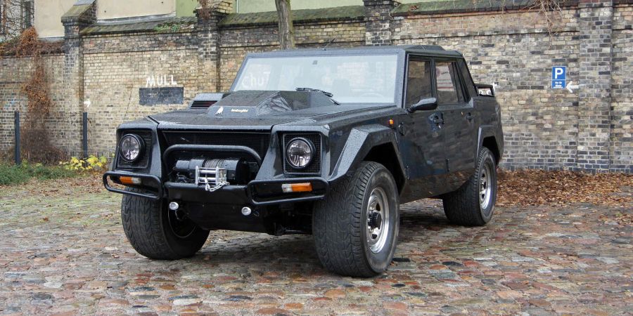 Lamborghini LM002