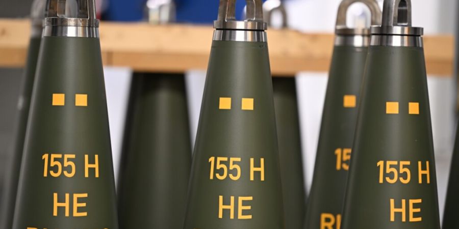 Zwar haben europäische Rüstungsunternehmen ihre Produktion hochgefahren, doch haben europäische Länder weiterhin US-Waffen importiert. (Archivbild)