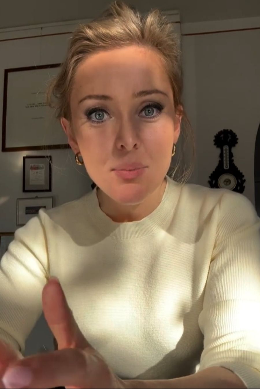 Auf ihrem Instagram-Kanal informiert Patrice Aminati über Hautkrebs-Screenings.