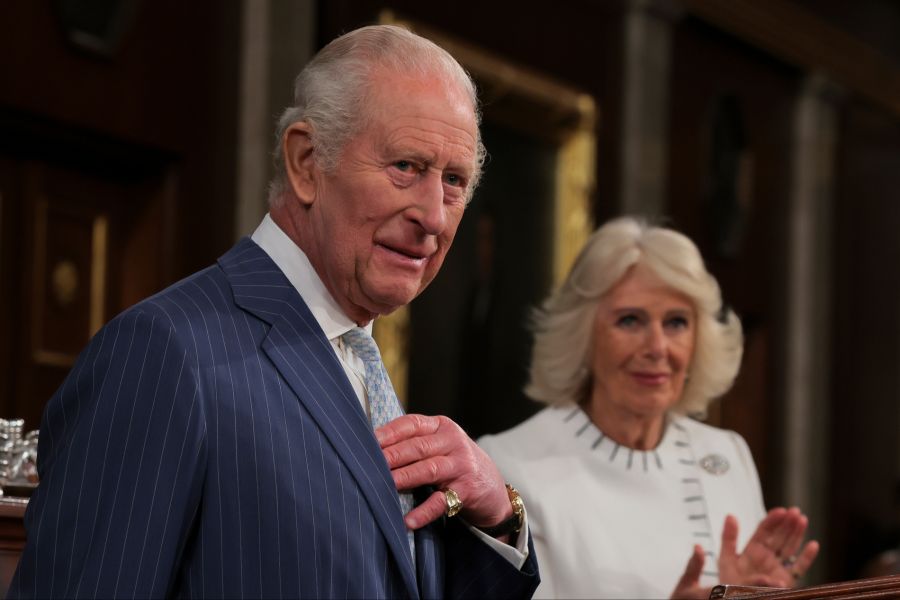 Das Weisse Haus veröffentlichte daraufhin ein Foto von Charles und Trump mit der Unterschrift «Two kings», also «Zwei Könige».