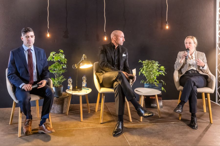 Zuvor hatte die Brandenburger AfD-Politikerin Lena Kotré mit einem öffentlichen Treffen mit Sellner für Aufsehen gesorgt.