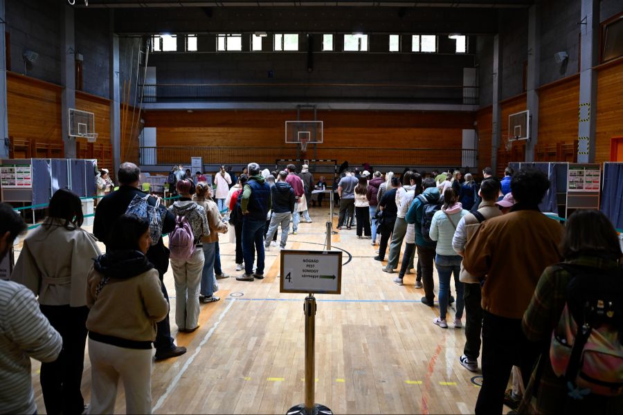 In Ungarn zeichnet sich eine Rekordbeteiligung bei den Wahlen ab.