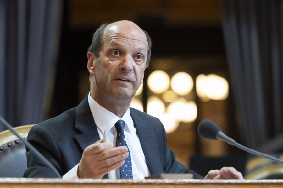 Schweizer Politiker, darunter Mitte-Ständerat Beat Rieder, forderten daher Aufklärung über die Macht der UNO über Schweizer Gerichte.