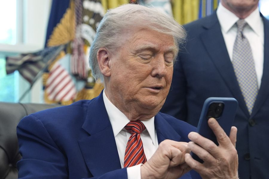Trump Phone
