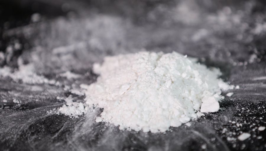 Ein 24-Jähriger verkaufte seinen Bekannten in der Sittener Nordkurve Kokain. (Symbolbild)