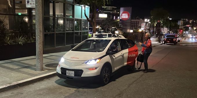 Robotaxis von Cruise sind in den USA bald über Uber zu buchen. Cruise