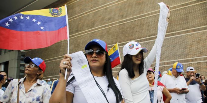Gegen Maduro - Venezolaner auf der ganzen Welt protestieren