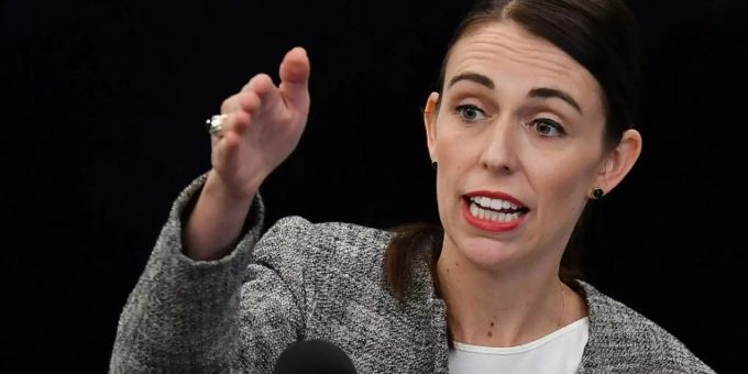 Jacinda Ardern - Neuseelands Regierungschefin wirbt gegen Hass im Netz