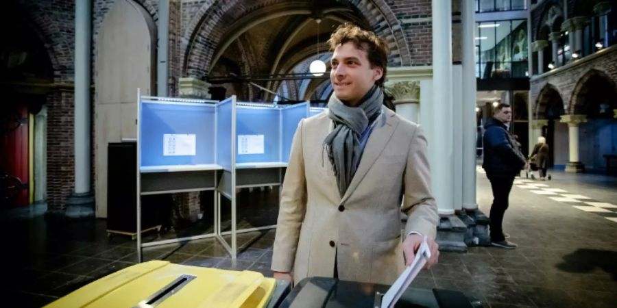 Thierry Baudet bei der Stimmabgabe