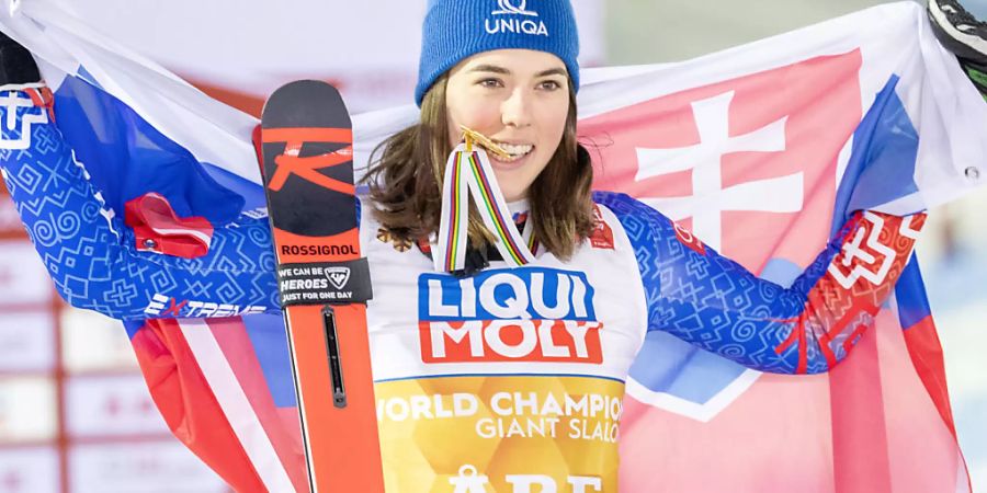 Petra Vlhova nach dem Gewinn der Goldmedaille im Riesenslalom