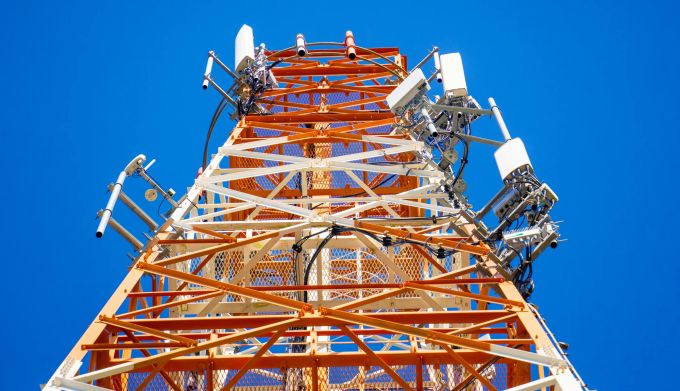 Die Mobilfunkstrahlung kommt vor allem vom eigenen Handy. Mobilfunkstrahlung