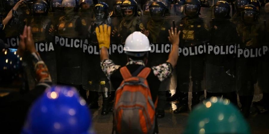 Protestierende in Perus Hauptstadt Lima