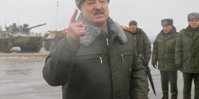 ARCHIV - Alexander Lukaschenko: «Wir mischen uns nicht ein.» Foto: Uncredited/AP/dpa ARCHIV - Alexander Lukaschenko: «Wir mischen uns nicht ein.» Foto: Uncredited/AP/dpa