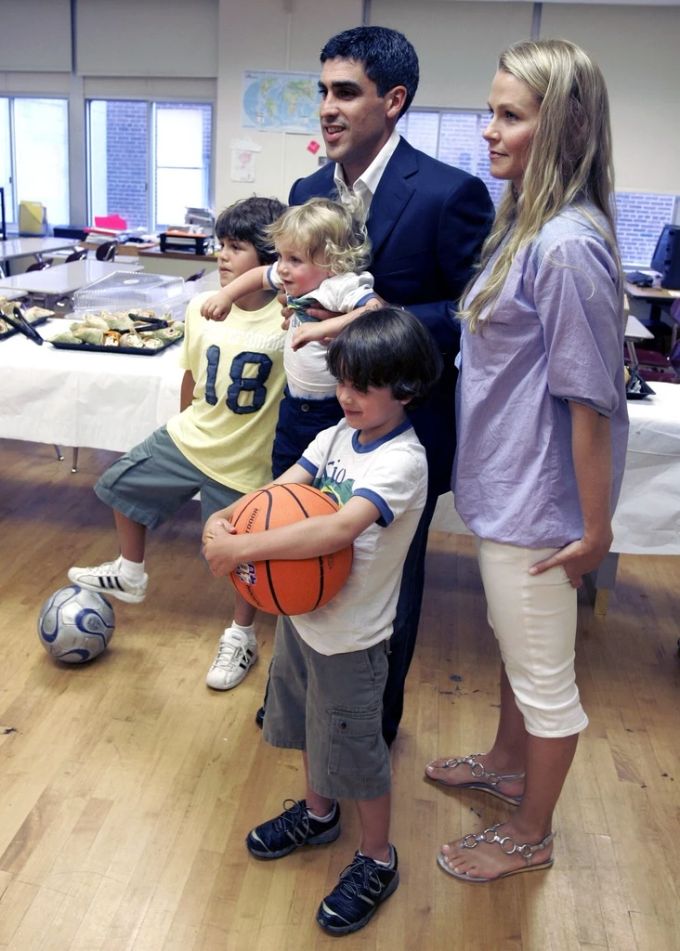 Claudio Reyna mit seiner Frau Danielle und den drei Kindern Jack, Joah und Giovanni (von links) im Jahr 2008. (Archivbild) reyna