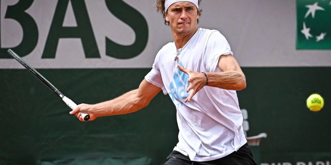 Alexander Zverev verlor sein Doppel mit Dominic Thiem gegen Matteo Berrettini und Andrej Rubljow. Alexander Zverev verlor sein Doppel mit Dominic Thiem gegen Matteo Berrettini und Andrej Rubljow.