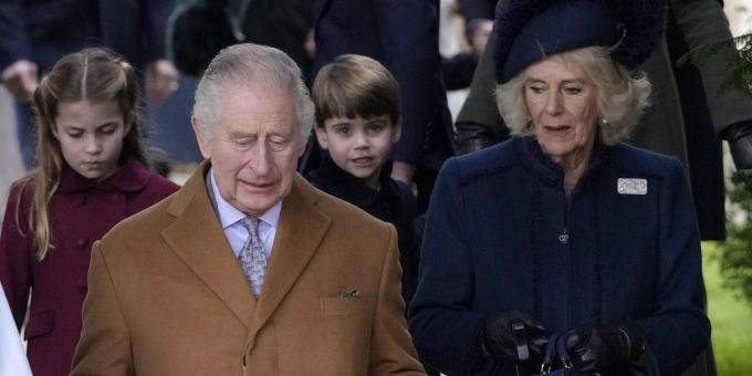 König Charles III. feierte Weihnachten mit seiner Familie in Sandringham, wo die Royals am 25. Dezember eine Messe besuchten. König Charles III.