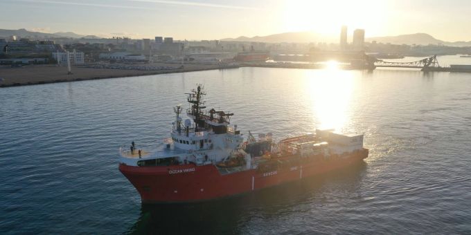 Das Seenotrettungsschiff «Ocean Viking» im Hafen von Marseille. Das Seenotrettungsschiff «Ocean Viking» im Hafen von Marseille.