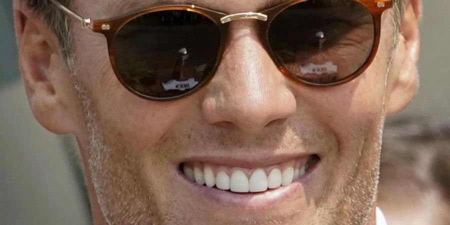 Tom Brady lässt sich eine Hintertür für ein Comeback offen. Foto: Andrew Harnik/AP/dpa