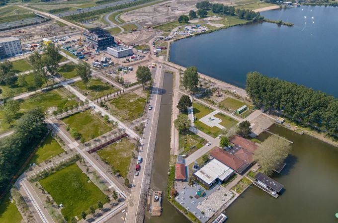 Eine Patchworkdecke aus Gärten: Das gesamte 60 Hektar große Gelände wurde in Quadrate eingeteilt. Panoramaansicht Quatrate Meer Gärten