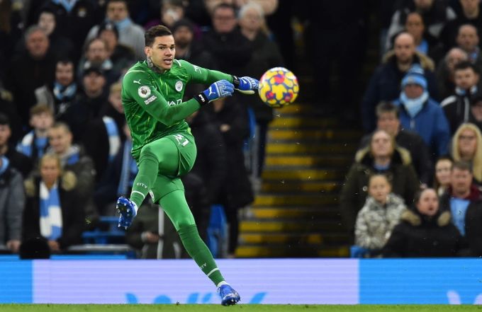 Ederson entwickelte sich bei Manchester City zu einem Weltklasse-Torwart und einem der besten der Premier League. Jetzt glaubt er, dass Carlo Ancelotti die brasilianische Nationalmannschaft übernehmen könnte. Carlo Ancelotti