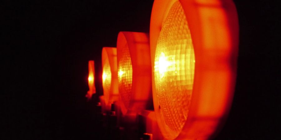 Lichter Dunkelheit rot