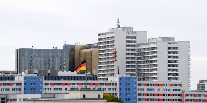 Blick auf Wohngebäude in Berlin Blick auf Wohngebäude in Berlin