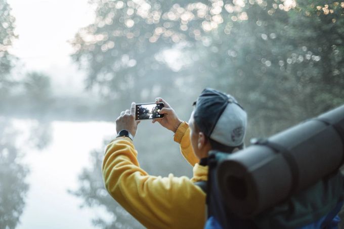 Das Smartphone haben wir auf Reisen meist immer dabei. Smartphone