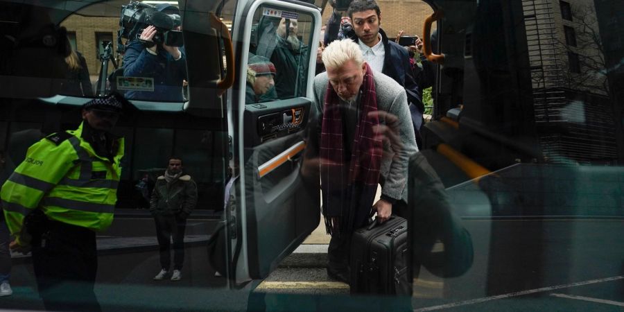 Ex-Tennis-Profi Boris Becker beim Verlassen des Southwark Crown Court in London.