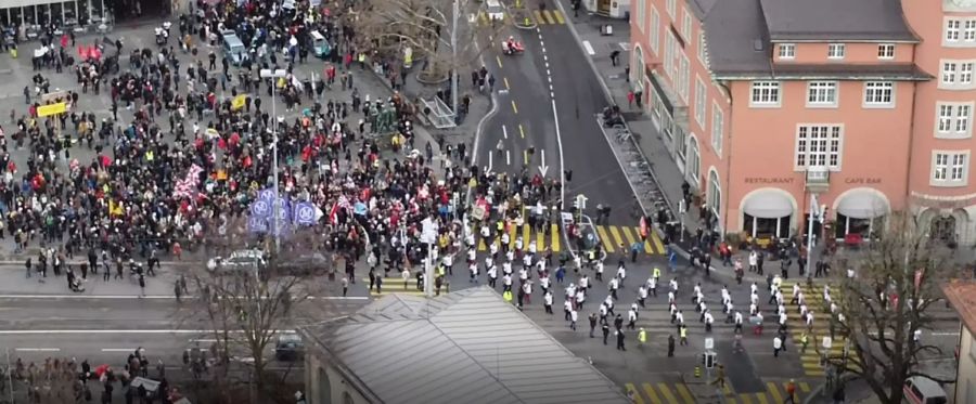 Demo in Zürich gegen die Massnahmen zur Eindämmung des Coronavirus.