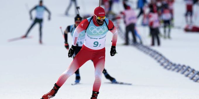 Benjamin Weger im Einsatz in der Biathlon-Staffel bei Olympia 2022. Benjamin Weger Olympia 2022