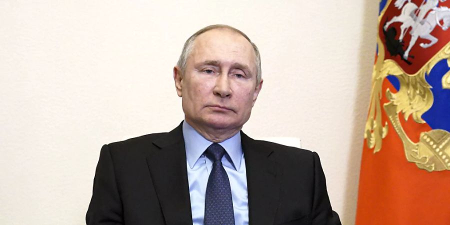 Wladimir Putin, Präsident von Russland, bei einer Videokonferenz in seiner Vorstadtresidenz Nowo-Ogarjow. Foto: Alexei Druzhinin/Pool Sputnik Kremlin/AP/dpa