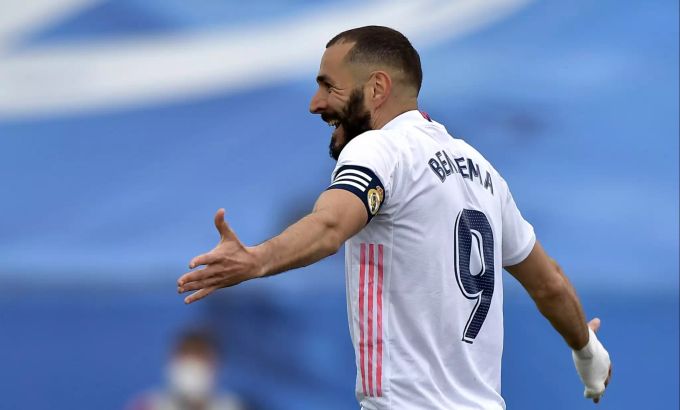 Karim Benzema von Real Madrid gestikuliert während des Spiels. Real Madrid FC Villarreal