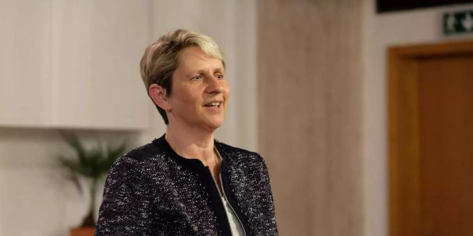 FDP-Kantonalpräsidentin Marlene Müller nimmt im Namen ihrer Partei Stellung zur geplanten Teilrevision des Mittelschulgesetzes. marlene müller