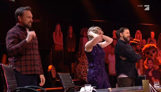 «The Masked Singer»-Jury: Steven Gätjen, Ruth Moschner, Rea Garvey. «The Masked Singer»
