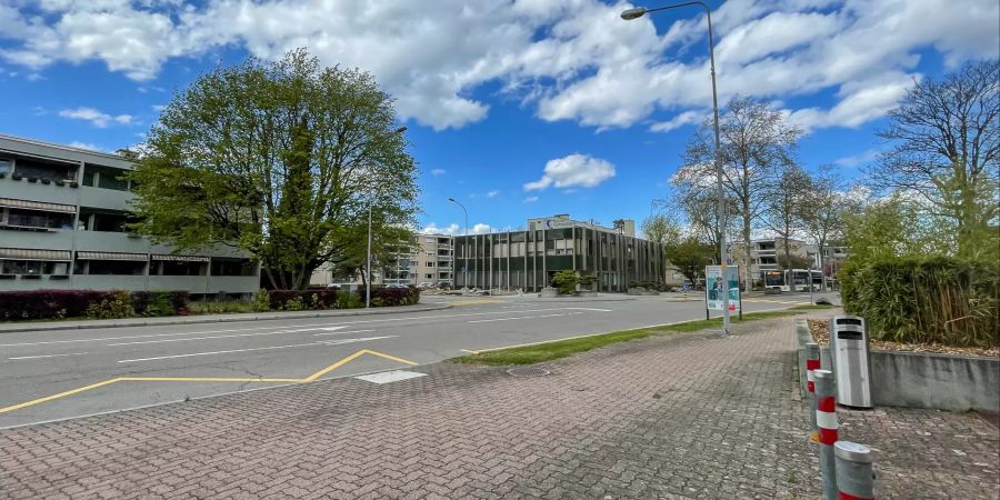 Im Stadtzentrum von Regensdorf.