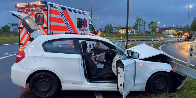 Beim Unfall wurde der Lenker leicht verletzt. Kantonspolizei Thurgau
